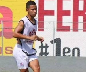 Tragedia: Muere futbolista hondureño durante entrenamiento