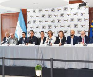 Directivos del Cohep encabezados por Anabel Gallardo insistieron en la necesidad de actuar en conjunto entre el gobierno, sector privado, trabajadores y sociedad civil por el bienestar también desarrollo de Honduras.