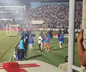 Hugo Caballero inició pelea con jugadores del Olimpia.