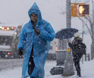 La ciudad de Nueva York ha estado experimentando una de las sequías más severas en su historia. Sin embargo, las autoridades anunciaron la llegada de las primeras lluvias, mientras que en otras zonas la aparición de las primeras nevadas.