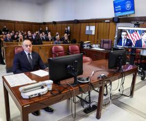 Trump estuvo en videoconferencia durante la condena.