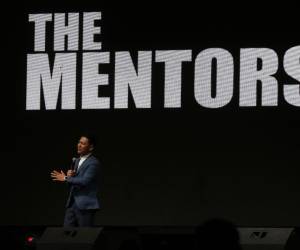 The Mentors Tour reunió a cuatro líderes internacionales de distintas áreas —en el Palacio de los Deportes en Tegucigalpa— para ofrecer una experiencia única con el objetivo de impulsar el éxito personal y profesional desde perspectivas innovadoras.