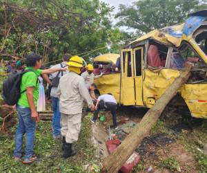 Al menos dos personas y varias heridas fue el saldo del fatal accidente en la comunidad de El Obrajes, Namasigüe, Choluteca.