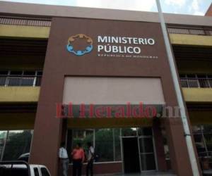 Por delitos de fraude y violación de los deberes de los funcionarios en la compra de mascarillas presentó el Ministerio Público requirimiento fiscal en contra de exempleados de Invest-H en un nuevo caso de corrupción en pandemia.