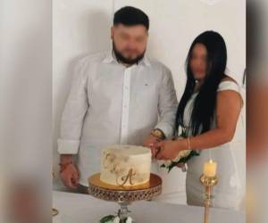 La boda, decorada con rosas blancas, simbolizó el amor y la esperanza dentro del proceso de rehabilitación.