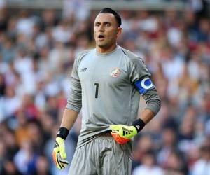 El destacado portero costarricense Keylor Navas anunció que emprenderá una nueva faceta como youtuber al igual que su excompañero del Real Madrid, Cristiano Ronaldo. Más detalles a continuación.