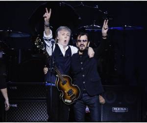 Fans en éxtasis: McCartney y Starr reúnen a generaciones en un mismo concierto.