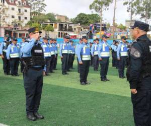 Las autoridades de la Secretaría de Seguridad, oficializaron las rotaciones y nuevos nombramientos en el Directorio Estratégico, Direcciones Nacionales, Jefaturas Nacionales, Jefaturas Departamentales, Metropolitanas y Enlaces de la Policía Nacional.