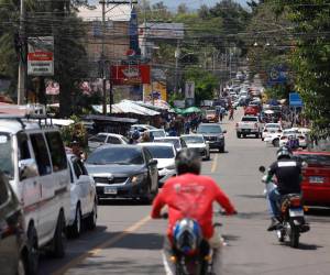 A diario los capitalinos se quejan del congestionamiento vial en la colonia Kennedy, por lo que se espera que con el cambio de vías los vehículos transiten con mayor fluidez.