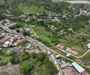 En tramos se utilizan dos carriles cuando hay mayor demanda hacia Olancho y de regreso un solo carril o viceversa.