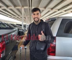 Gabriel Araújo llegó al país con la máxima ilusión de consolidarse en el puesto de titular en el equipo que dirige Pedro Troglio.