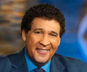 Greg Gumbel cumplió más de 50 años de carrera como presentador de deportes.