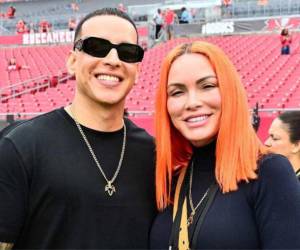 El cantante puertorriqueño Daddy Yankee sorprendió a sus seguidores tras confirmar que después de casi 30 años de relación con su esposa Mireddys González, su matrimonio llegaba a su fin tras que ella le pidiera el divorcio.