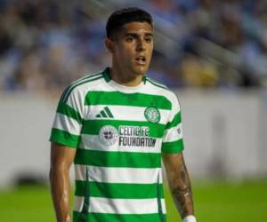 Luis Palma tomó curiosa decisión luego de ser marginado en el Celtic de Escocia y no sumar minutos en la Champions League.