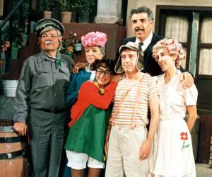 La serie cómica <b>“El Chavo del 8”</b>, creada por Roberto Gómez Bolaños, marcó generaciones desde su estreno en 1971. A pesar de su éxito, el programa, que consta de más de 290 episodios, oculta detalles que pocos conocen. Aquí te presentamos una recopilación de datos curiosos sobre este icónico programa.