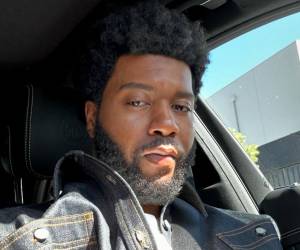 El famoso cantante Khalid se vio obligado a hablar sobre sus preferencias sexuales en las redes sociales tras que su expareja revelara detalles íntimos sobre el artista.