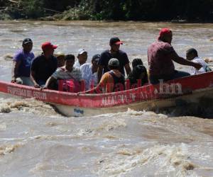 Los pobladores del Cubulero quedan incomunicados cada vez que hay una crecida en el río Goascorán.