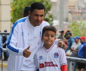 Roger Rojas defendió los colores del Olimpia por muchos años y ahora está desde el banquillo.