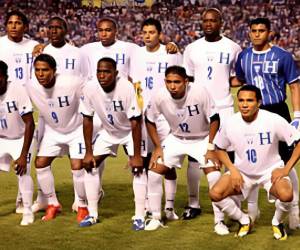 Mundialistas de Honduras en Sudáfrica 2010 harán vivir una experiencia inolvidable a un selecto grupo de niños.