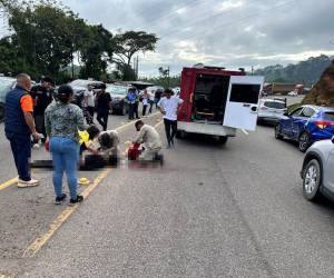 En el lugar fue atendido el joven herido.