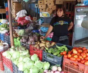 Para ser rentables, los empresarios deciden disminuir el tamaño o la cantidad de los productos y así lograr mantener los precios.