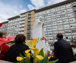 El papa Francisco está ingresado en el hospital desde el 14 de febrero.