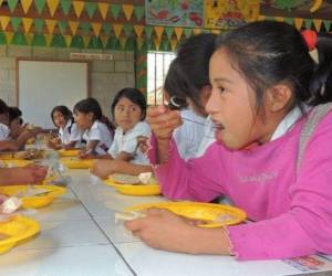 En Honduras son más de 1.2 millones de alumnos de prebásica y básica que se benefician con la merienda escolar.