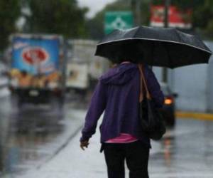 La cuña de alta presión esta generando lluvias y chubascos débiles intermitentes en la zona norte del país.