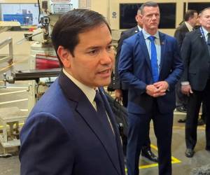 Marco Rubio hizo el anuncio tras arribar a El Salvador.