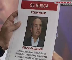 Bajo las letras “se busca” aparece la fotografía y nombre de cada uno de los siete expresidentes latinoamericanos que apoyan Edmundo González Urrutia y que han sido declarados como enemigos por el gobierno de Nicolás Maduro. El primero de ellos, el mexicano Felipe Calderón.