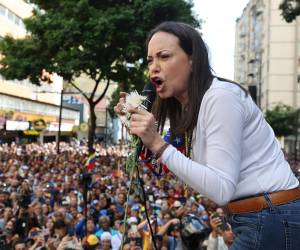 María Corina Machado estuvo más temprano en una manifestación buscaba reivindicar la victoria opositora en las elecciones presidenciales, cuyo triunfo oficial fue otorgado a Maduro.