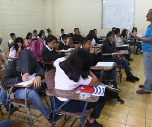 Con el retorno presencial a las aulas de clases a partir de este año lectivo, Educación buscará una matrícula de 2.3 millones de estudiantes, es decir, unos 500 mil niños y jóvenes más que en 2022.