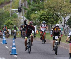 Más de mil ciclistas invadirán este domingo el anillo periférico para derrochar su talento encima de la bicicleta. Habrá adrenalina.