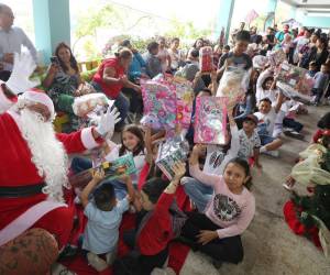 Cartas de niños llenas de sueños que se hicieron realidad con Santa Claus