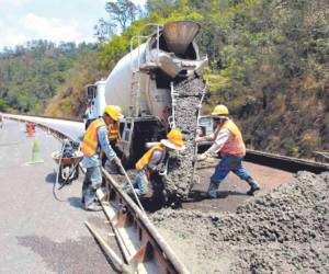 En el subsector de inversión en carreteras que incluye su mejoramiento se presupuestaron L11,361 millones de los que a la fecha se han erogado L4.149.1 que equivalen al 36.5%.