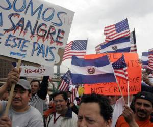 Fotografía de archivo de una marcha en apoyo de los inmigrantes.