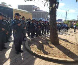 Más de 200 agentes fueron enviados a Catacamas, Olancho como parte de la intervención en esa ciudad para dar con el grupo armado que se enfrentó a varios policías.