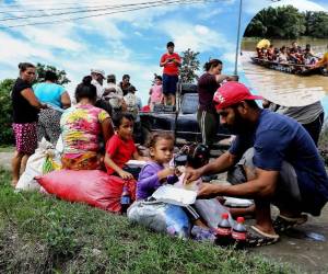 Honduras está cruzando otro amargo episodio en la historia debido a las fuertes lluvias e inundaciones que han golpeado constantemente a todo el pueblo hondureño.