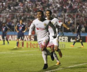 Carlos “El Mango” Sánchez se convirtió en e inesperado héroe para un Olimpia que lo mereció más a lo largo de los 90 minutos.