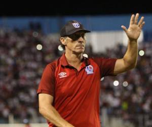 El entrenador argentina busca ganar el pentacampeonato de Liga Nacional con Olimpia.