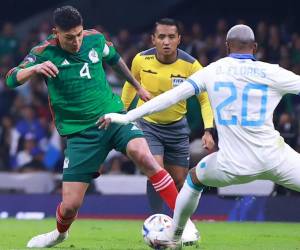 Iván Barton pitó el partido polémico entre México y Honduras en el estadio Azteca.