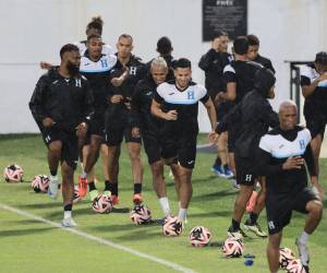 La Selección de Honduras realizó su último entrenamiento en el estadio Morazán de la ciudad de San Pedro Sula donde jugará contra México este viernes.