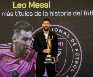 Messi fue premiado por ser el futbolista con más títulos en la historia del fútbol.