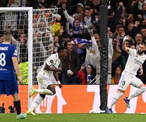 Karim Benzemá abrió la ruta del triunfo para el Real Madrid.