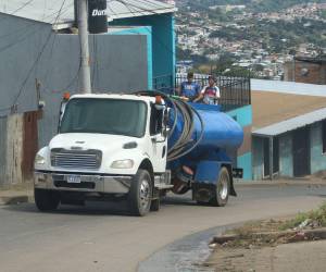 Mientras no se construyan más represas, el agua será buennegocio para los que se dedican a la venta en barriles en el DC.