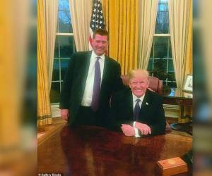 Fred C. Trump III, sobrino de Donald Trump, decidió compartir en su libro que su tío le dijo que dejara morir a su hijo porque era discapacitado. A continuación los reveladores detalles que el sobrino del candidato republicano ha revelado.