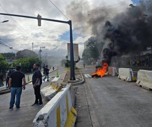 La transición del Hospital Escuela a la Secretaría de Salud ha provocado una ola de conflictos entre los empleados y las autoridades sanitarias.