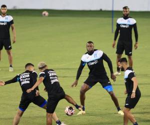 Las imágenes del primer entrenamiento de la Selección de Honduras en el estadio Morazán de San Pedro Sula, donde jugará ante México el próximo 15 de noviembre por la Liga de Naciones.