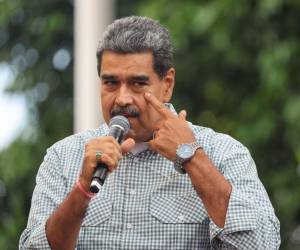 El gobierno de Maduro emitió una orden de captura contra el opositor Edmundo González.