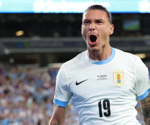 Uruguay está en ventaja con un gol de Pellistri nacido en una jugada de laboratorio.